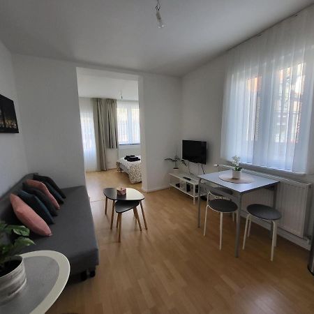Studio Alicia, Idealement Situe Etterbeek Bagian luar foto