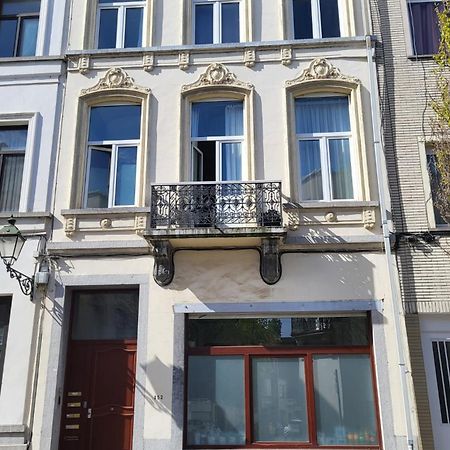 Studio Alicia, Idealement Situe Etterbeek Bagian luar foto