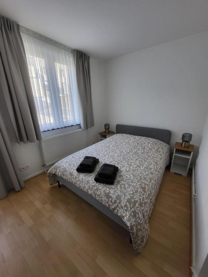 Studio Alicia, Idealement Situe Etterbeek Bagian luar foto