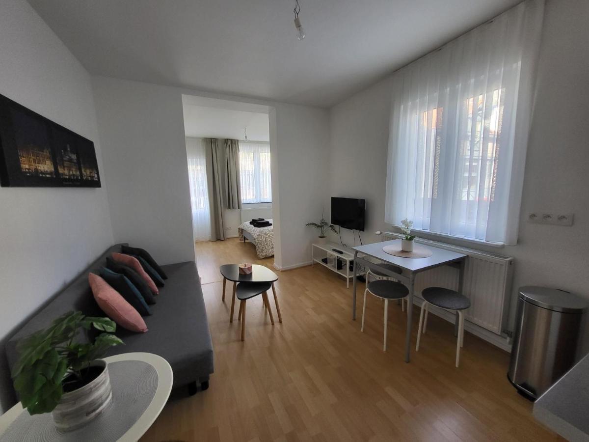 Studio Alicia, Idealement Situe Etterbeek Bagian luar foto