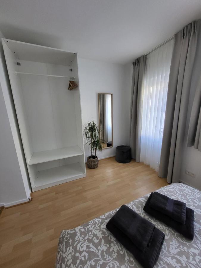 Studio Alicia, Idealement Situe Etterbeek Bagian luar foto